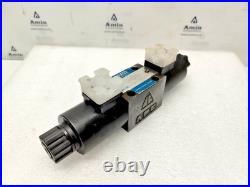 TDZ Hydraulics 2-C2-D24-35J Directional Control Valve NEW