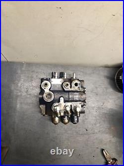 Toyota Forklift 3 Way Hydraulic Control Valve