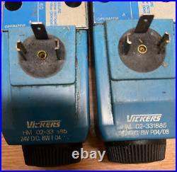 Two Vickers Hm 02-331885 Hydraulic Directional Control Valves