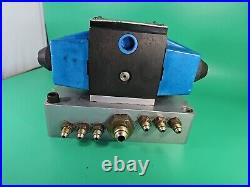 Vickers D05 Hydraulic Directional Valve 120v Double Solenoid