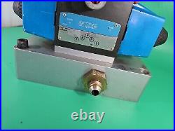 Vickers D05 Hydraulic Directional Valve 120v Double Solenoid