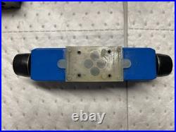 Vickers DG4V 3 0C H M U H7 60 Hydraulic Directional Control Valve 24V DC