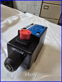 Vickers DG4V-5-2A-M-U-A6-20 Hydraulic Directional Control Valve 315 Bar Solenoid