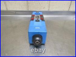 Vickers DG4V4-010C-M-U-G5-10 Hydraulic Directional Control Solenoid Valve 12v DC