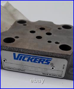 Vickers DGAM 3 01 10R Hydraulic Directional Control Valve Adaptor Plate