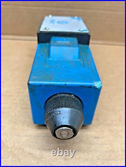 Vickers Dg4s4-012c-h-60 Hydraulic Directional Control Valve