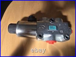 Walvoil DFE052 Solenoid Diverter Valve 3 Way 3/8 BSP 12/24V DC 60 L/min 315 Bar